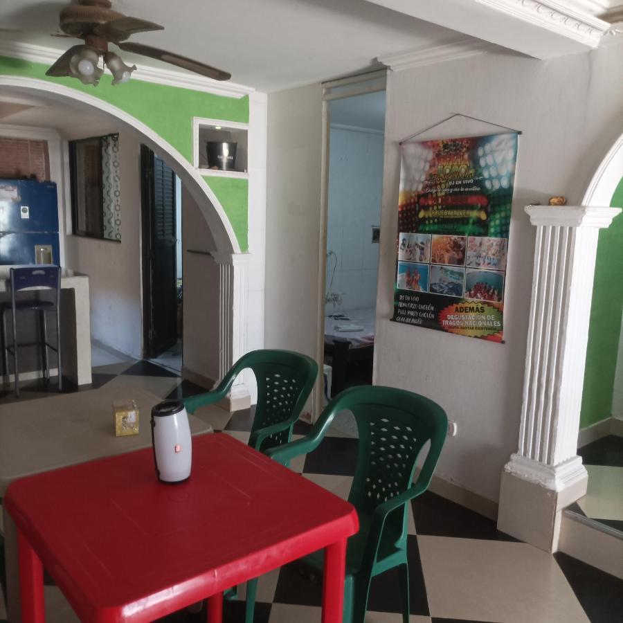 Hostel Caballo Blanco Cartagena Екстериор снимка